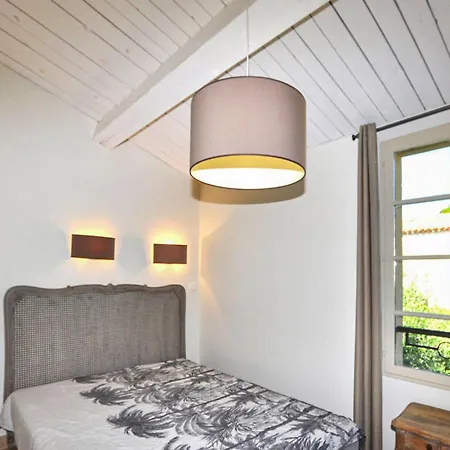 2 Bedroom Amazing In St-laurent-de-la-cabr