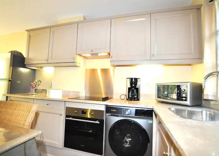 Σπίτι διακοπών 2 Bedroom Gorgeous In St-laurent-de-la-cabr Saint-Laurent-de-la-Cabrerisse