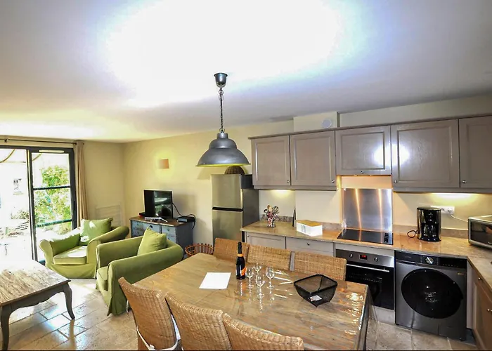 Σπίτι διακοπών 2 Bedroom Gorgeous In St-laurent-de-la-cabr Saint-Laurent-de-la-Cabrerisse